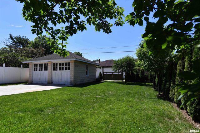 2226 W ROHMANN Avenue, West Peoria, IL 61604