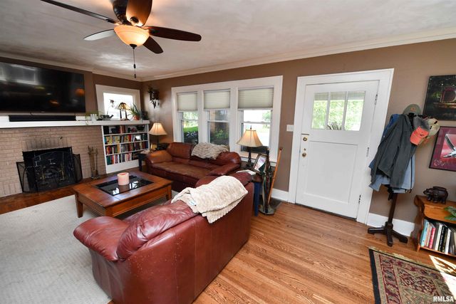 2226 W ROHMANN Avenue, West Peoria, IL 61604