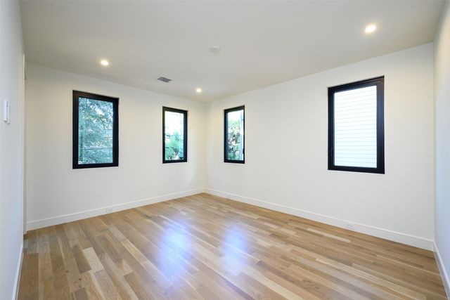 4049 Hawthorne Avenue, Dallas, TX 75219