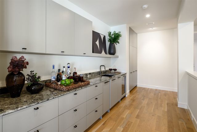 4049 Hawthorne Avenue, Dallas, TX 75219