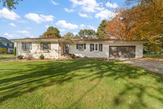 4805 Lynn Lane, Valparaiso, IN 46383