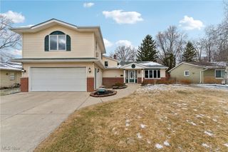 325 Robin Drive, Berea, OH 44017