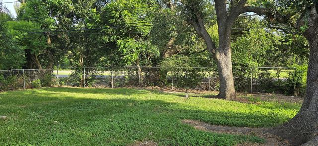 6142 Beldart Street, Houston, TX 77033