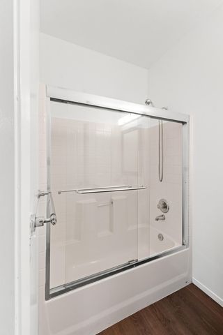 202 E Robin Avenue, Visalia, CA 93291