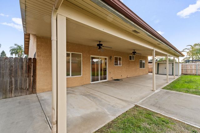 202 E Robin Avenue, Visalia, CA 93291