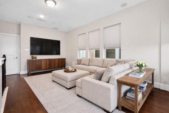 816 Yale Street C, Houston, TX 77007