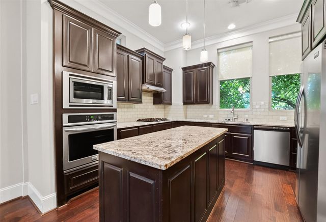 816 Yale Street C, Houston, TX 77007