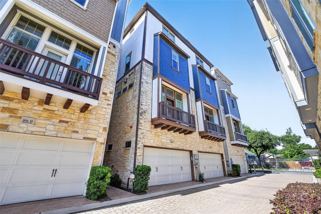 816 Yale Street C, Houston, TX 77007