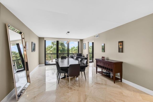 2001 N Ocean Boulevard 305, Boca Raton, FL 33431