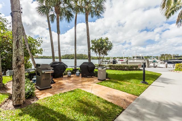 2001 N Ocean Boulevard 305, Boca Raton, FL 33431