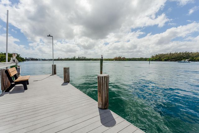 2001 N Ocean Boulevard 305, Boca Raton, FL 33431