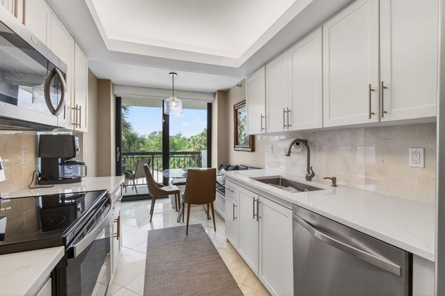 2001 N Ocean Boulevard 305, Boca Raton, FL 33431