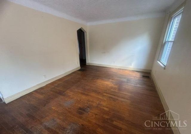 5204 Lillian Drive, Cincinnati, OH 45237
