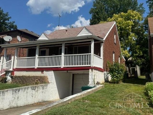 5204 Lillian Drive, Cincinnati, OH 45237