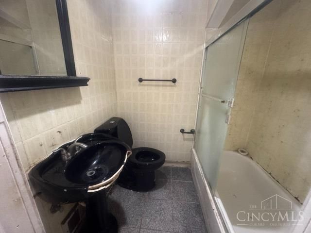 5204 Lillian Drive, Cincinnati, OH 45237