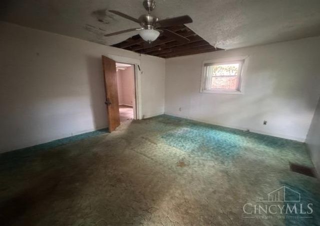 5204 Lillian Drive, Cincinnati, OH 45237