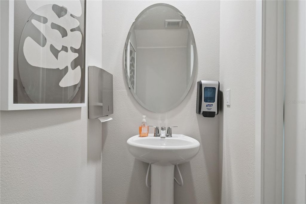 Image 19 of property listing at 587 PRESTON COVE DRIVE, St Cloud, FL 34771