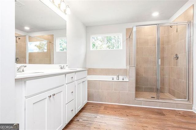 410 POINT PLACE Drive, Loganville, GA 30052