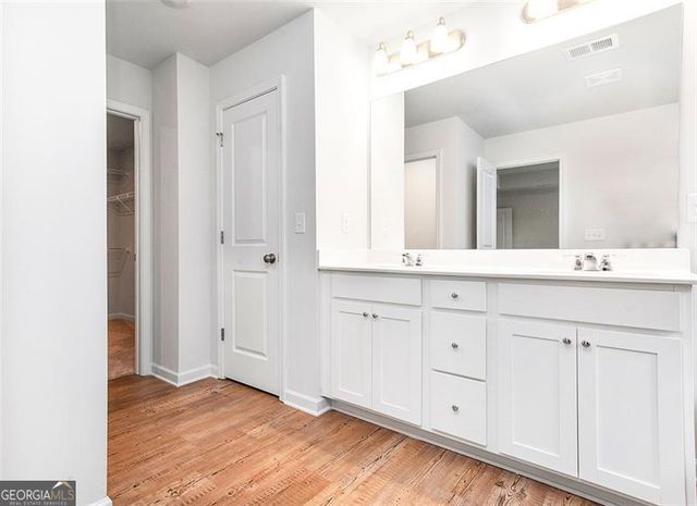 410 POINT PLACE Drive, Loganville, GA 30052