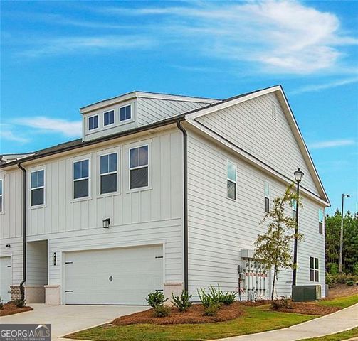 410 POINT PLACE Drive, Loganville, GA 30052