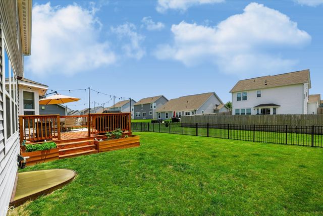 5521 Woods Pointe Drive, Mccordsville, IN 46055