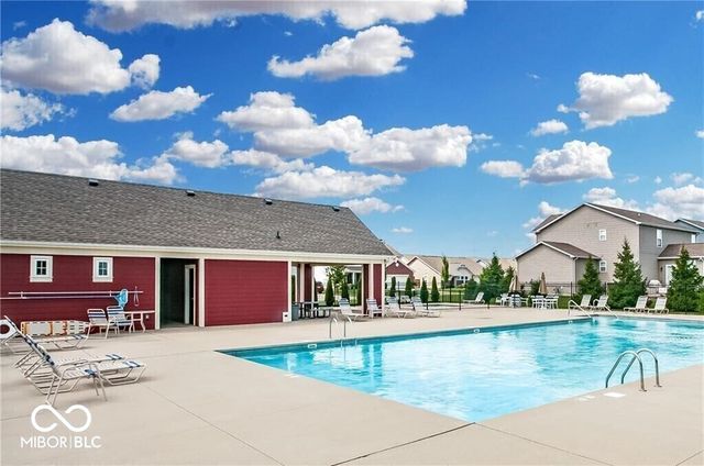 5521 Woods Pointe Drive, Mccordsville, IN 46055