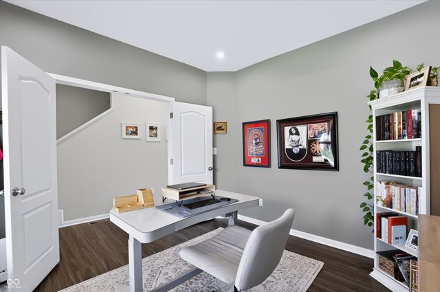 5521 Woods Pointe Drive, Mccordsville, IN 46055