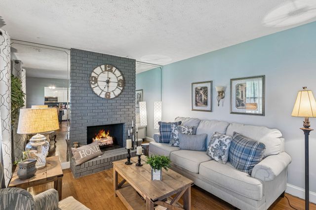 929 Lemont Dr, Nashville, TN 37216