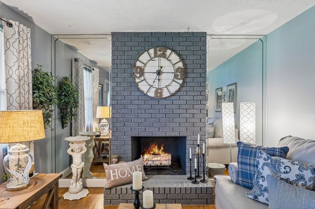 929 Lemont Dr, Nashville, TN 37216