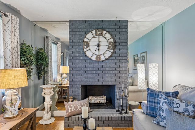 929 Lemont Dr, Nashville, TN 37216