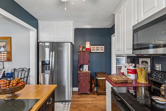 929 Lemont Dr, Nashville, TN 37216