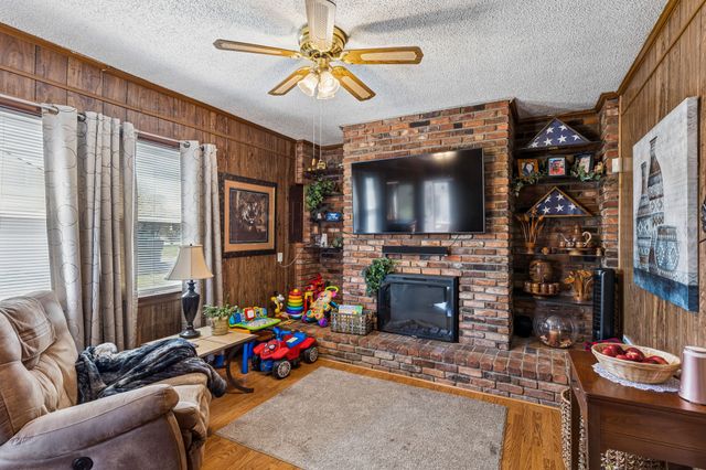 929 Lemont Dr, Nashville, TN 37216