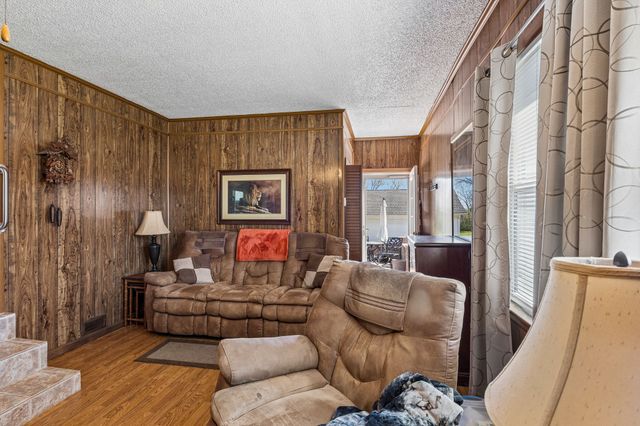 929 Lemont Dr, Nashville, TN 37216