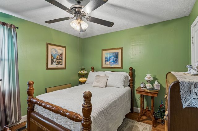 929 Lemont Dr, Nashville, TN 37216