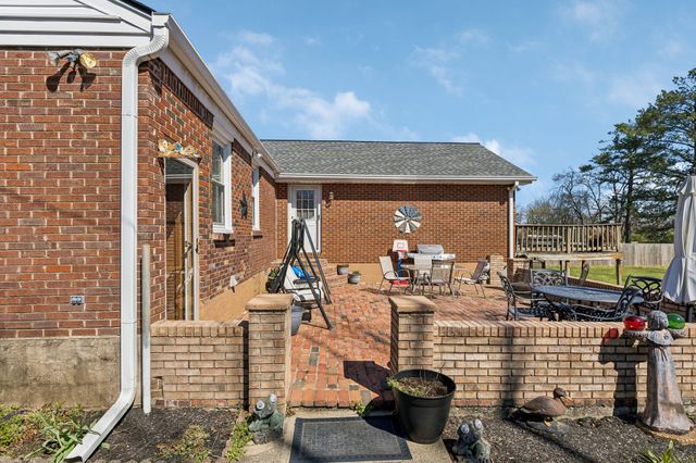 929 Lemont Dr, Nashville, TN 37216