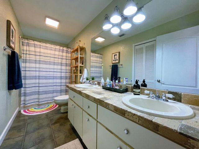 1701 NW 97th Terrace, Plantation, FL 33322