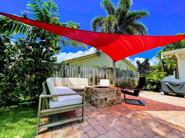 1701 NW 97th Terrace, Plantation, FL 33322
