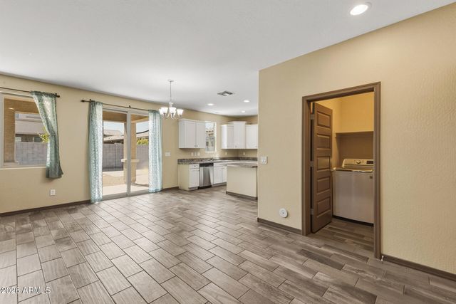 7422 S 28TH Place, Phoenix, AZ 85042