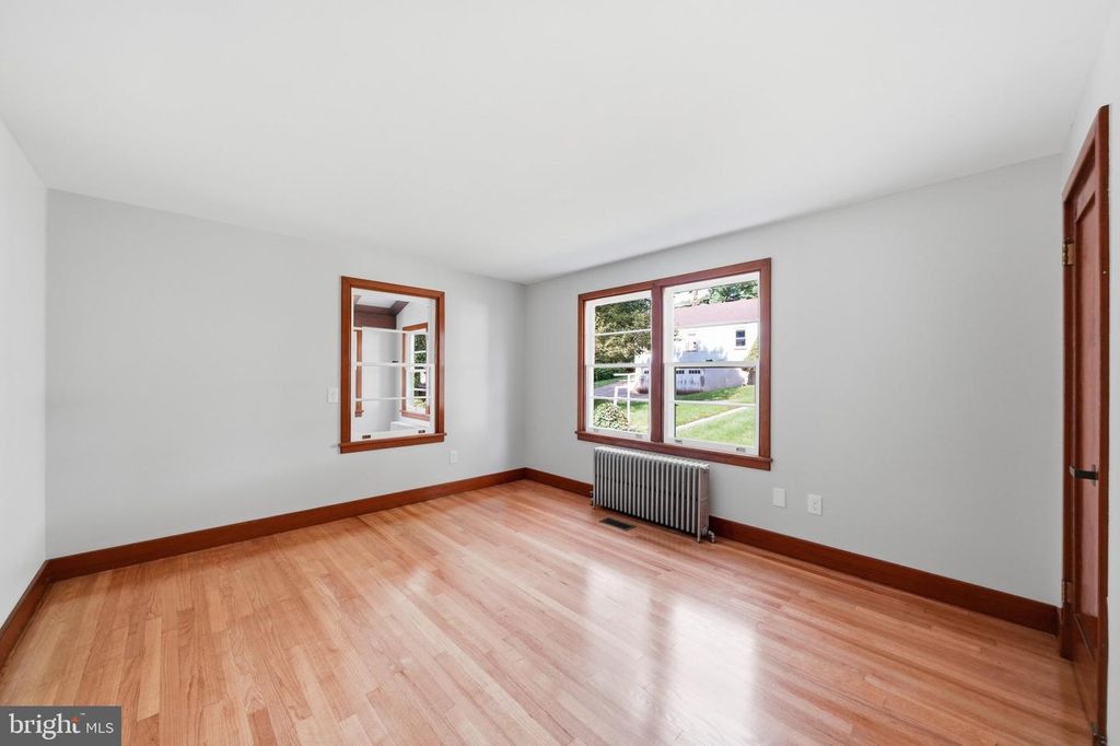 Image 30 of property listing at 118 CITY VIEW AVE, Westminster, MD 21157