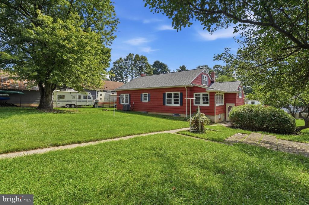 Image 49 of property listing at 118 CITY VIEW AVE, Westminster, MD 21157
