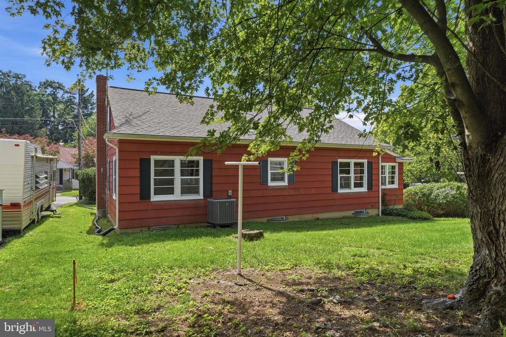 Image 53 of property listing at 118 CITY VIEW AVE, Westminster, MD 21157