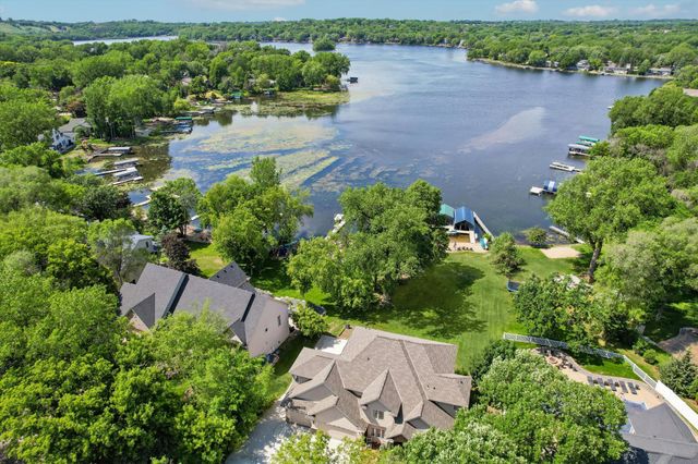 1496 Bluebill Bay Road, Burnsville, MN 55306