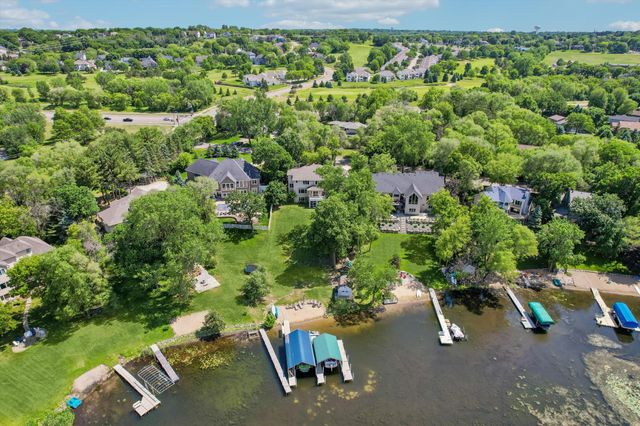 1496 Bluebill Bay Road, Burnsville, MN 55306