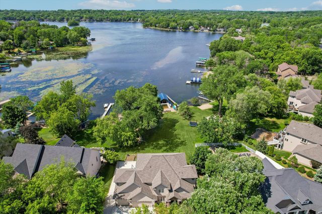 1496 Bluebill Bay Road, Burnsville, MN 55306
