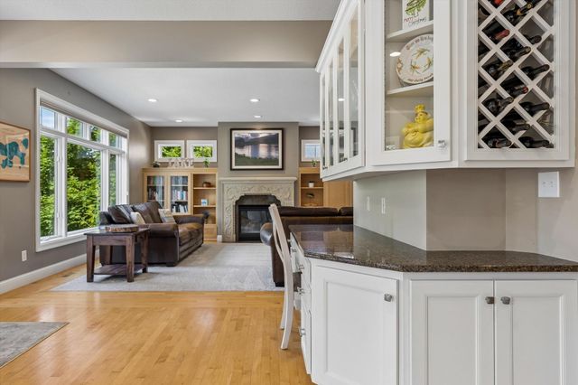 1496 Bluebill Bay Road, Burnsville, MN 55306
