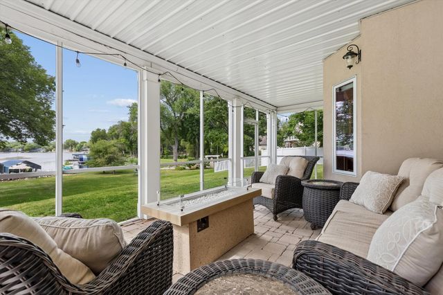 1496 Bluebill Bay Road, Burnsville, MN 55306