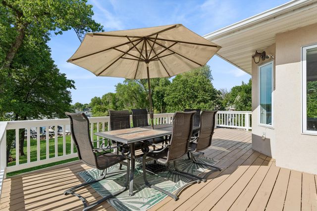 1496 Bluebill Bay Road, Burnsville, MN 55306