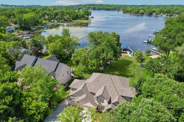 1496 Bluebill Bay Road, Burnsville, MN 55306