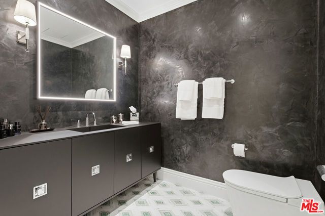 10124 Empyrean Way 203, Los Angeles, CA 90067