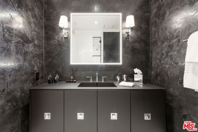 10124 Empyrean Way 203, Los Angeles, CA 90067